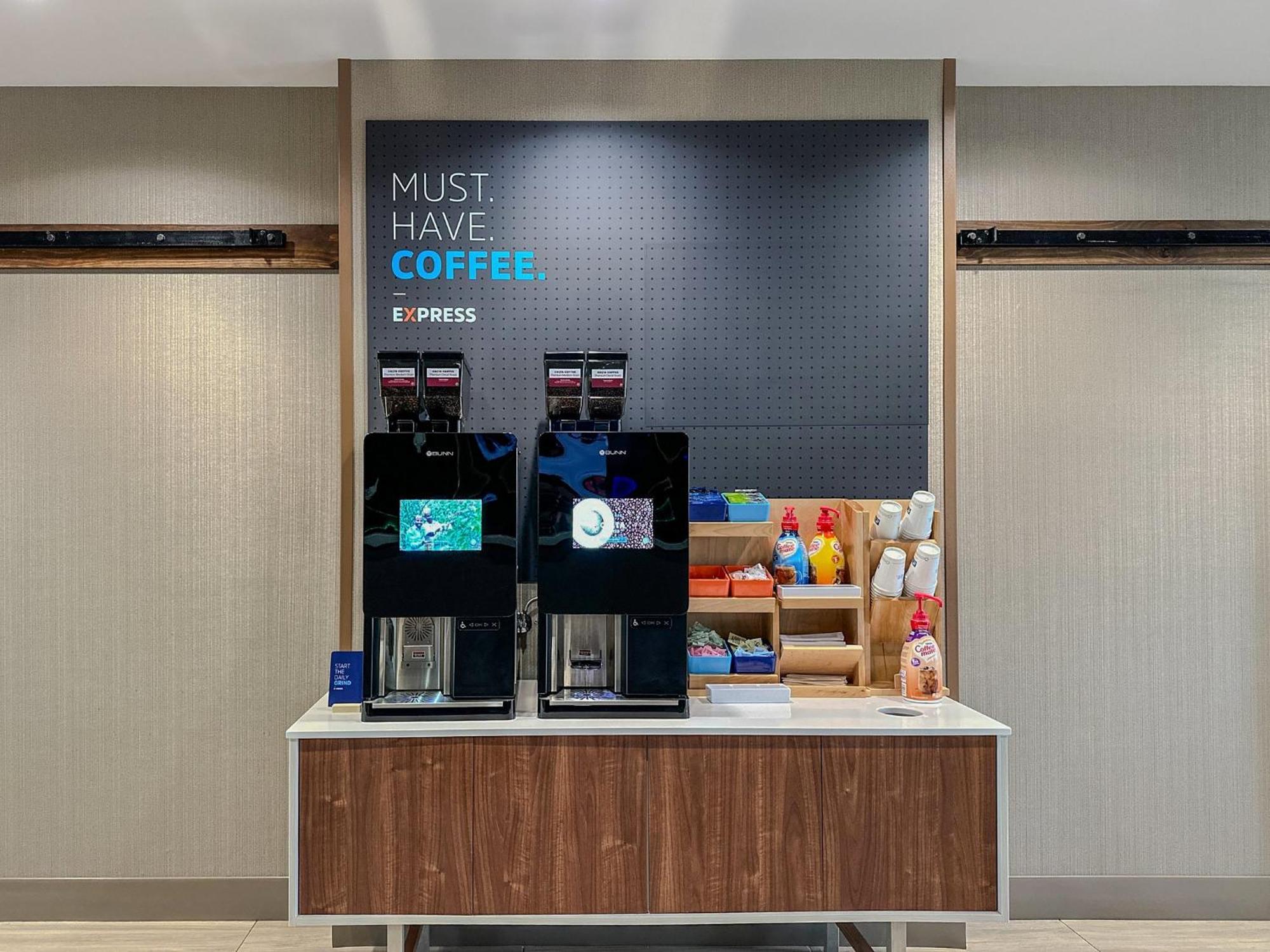 Holiday Inn Express Vancouver North By Ihg Zewnętrze zdjęcie