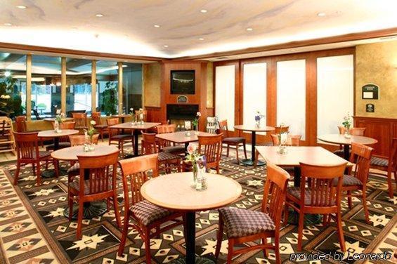 Holiday Inn Express Vancouver North By Ihg Restauracja zdjęcie